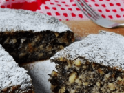 Recept na makový koláč s jablky: Stačí jen smíchat a nalít na plech a máte hotovo!